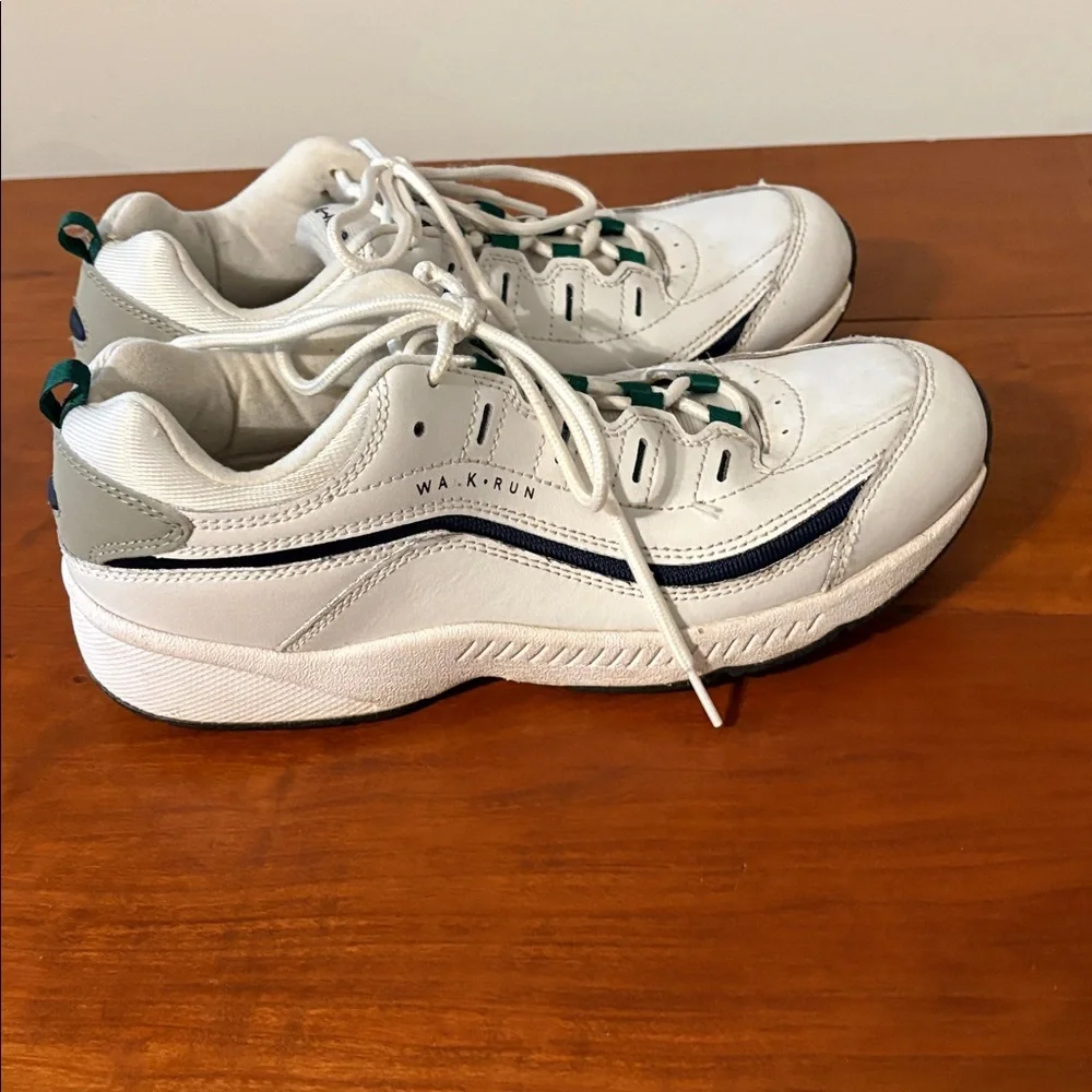 Easy Spirit Walk Run White Leather Walking Sneakers Size 9 M - Picture 4 of 7